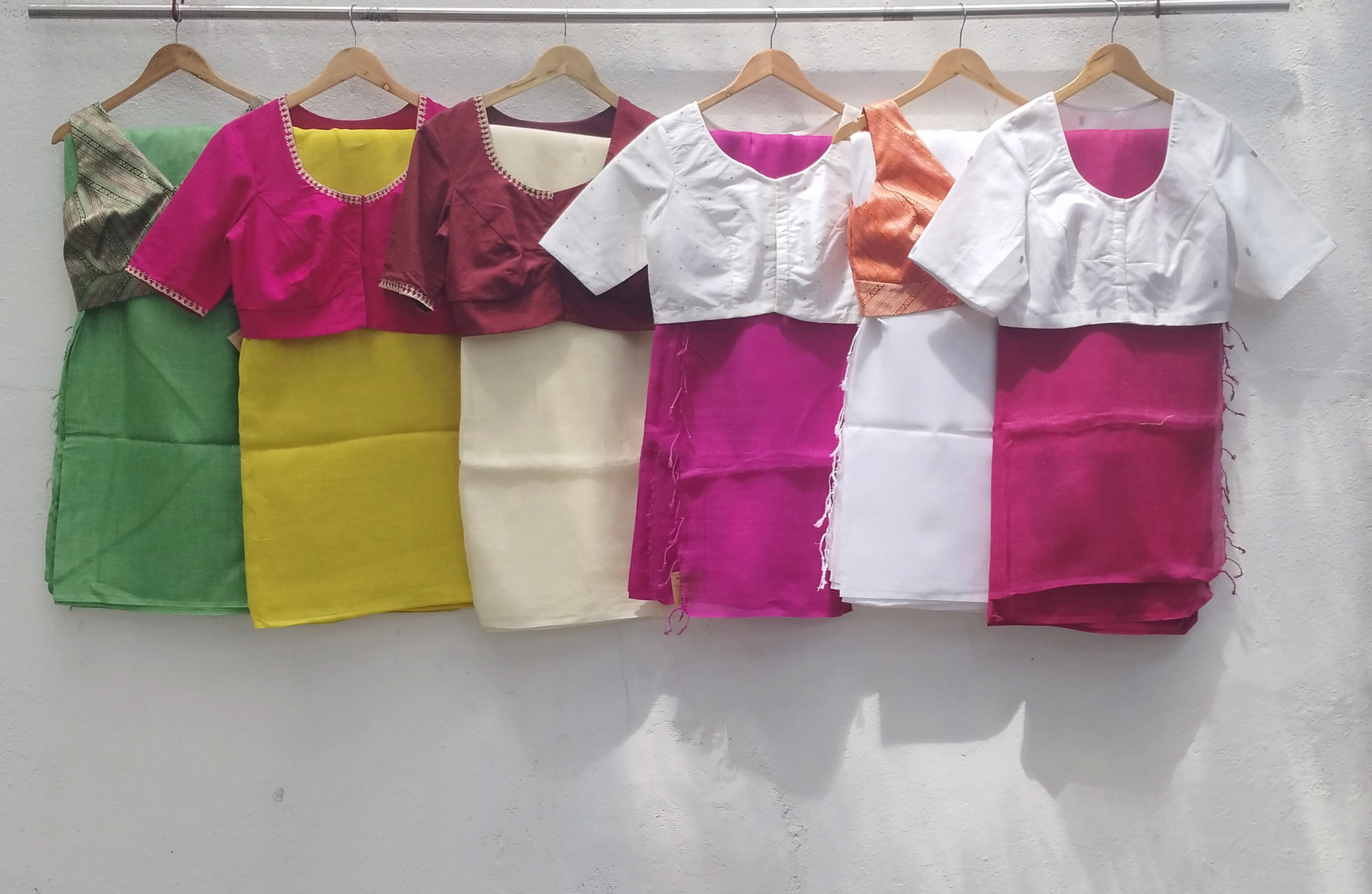 Pure Linen Plain Saree