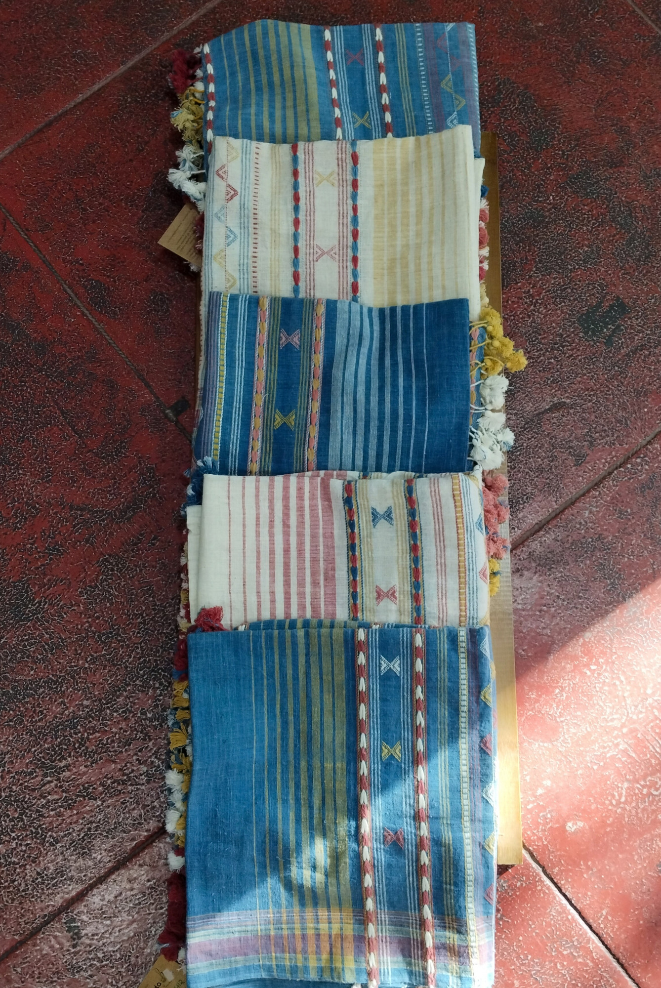 Bhujodi Handwoven Kala Cotton Stole