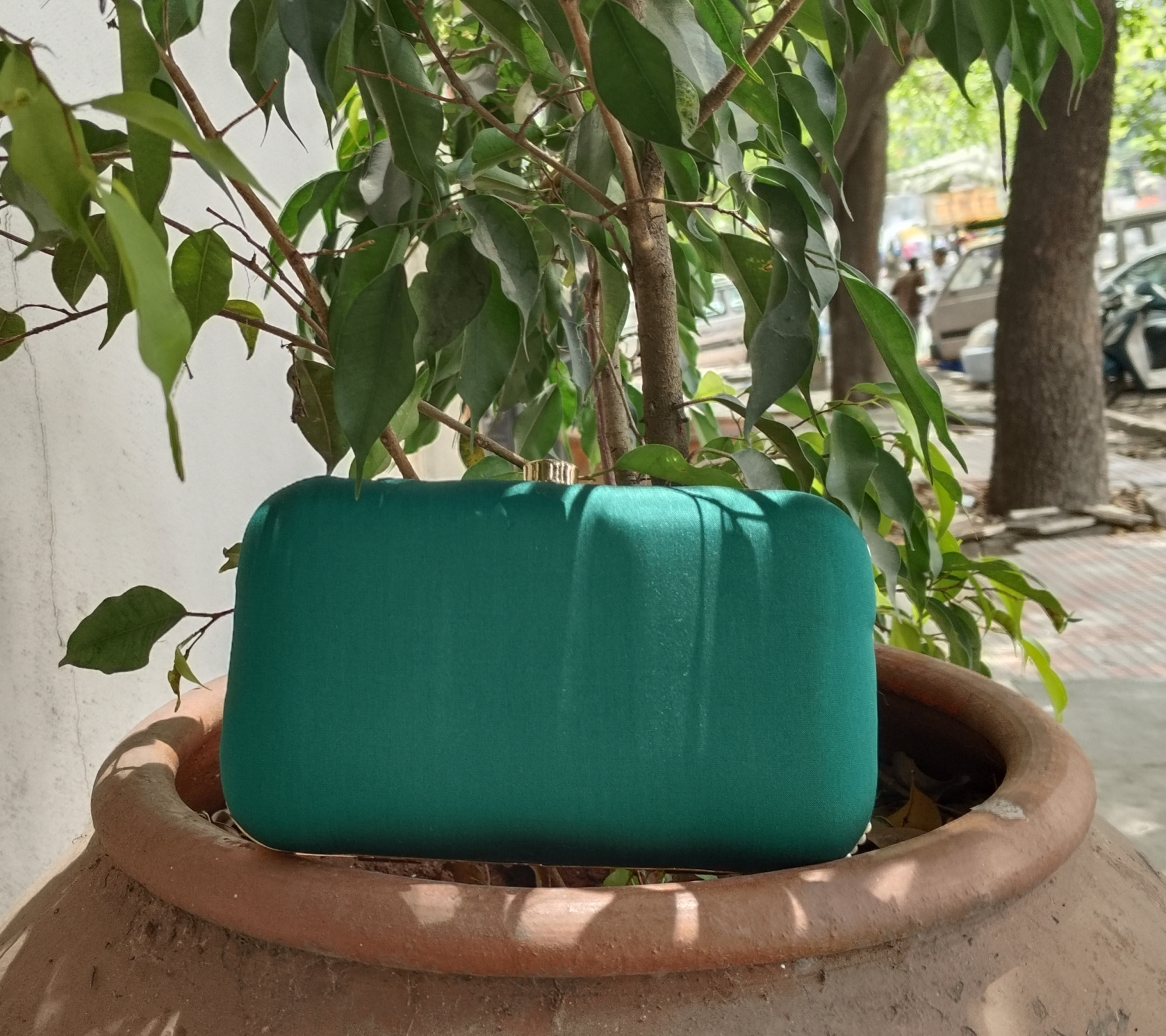 Hand Embroidery clutch