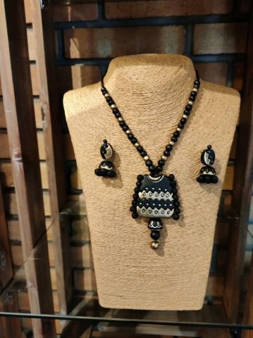 Terracotta necklace set