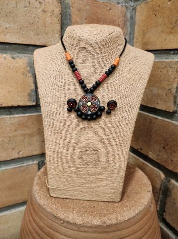 Terracotta necklace set