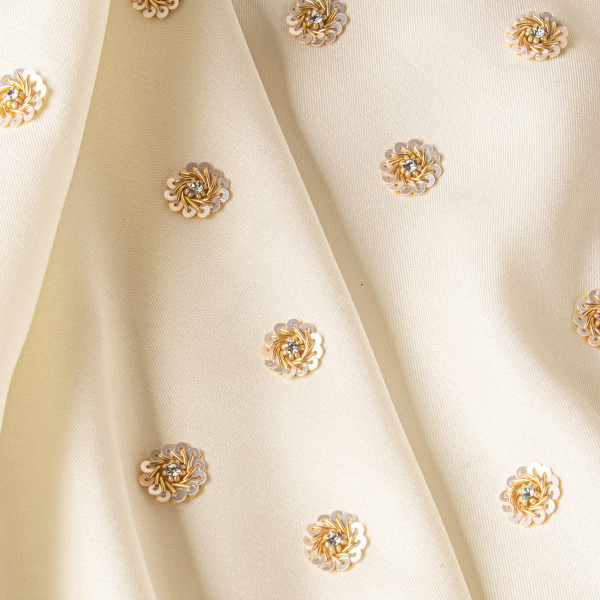 Round Sequin & Pearl Embellishment Motif