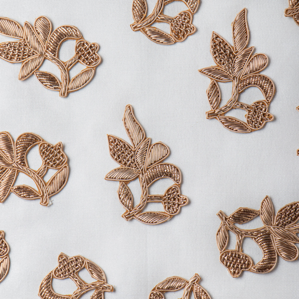 Image of Handcrafted Zardozi Floral Applique Patch – Golden Thread Embroidery (7.7 x 5.1 cm) (Set of 10)