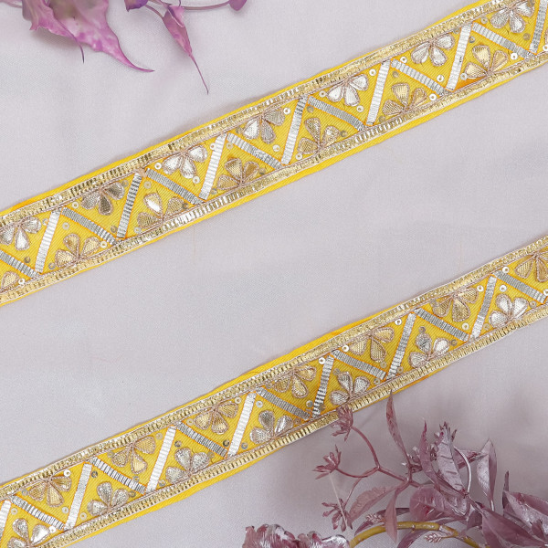 Gota Patti Zig-Zag Lace Trim – Festive DIY Craft & Saree Border
