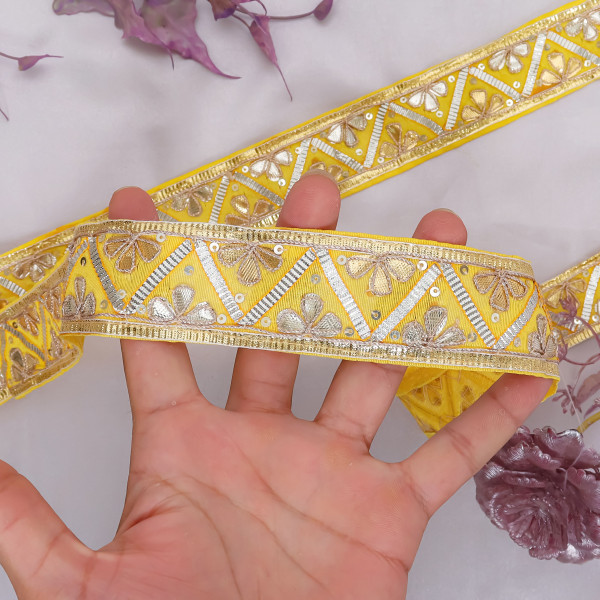 Gota Patti Zig-Zag Lace Trim – Festive DIY Craft & Saree Border
