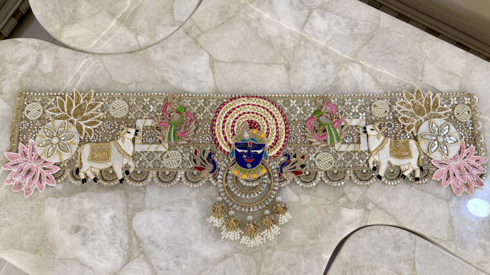 Image of Shrinathji Pichwai Bandarwal with Hand Embroidery | Traditional Toran