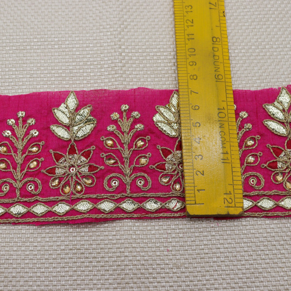 Royal Flower Spark - Kundan Gota Saree Border Trim - Rani Pink Lace Edging