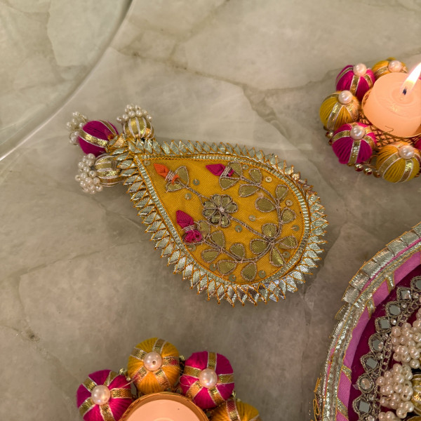 Five-Second Yellow Gota Patti Rangoli – Set of 11