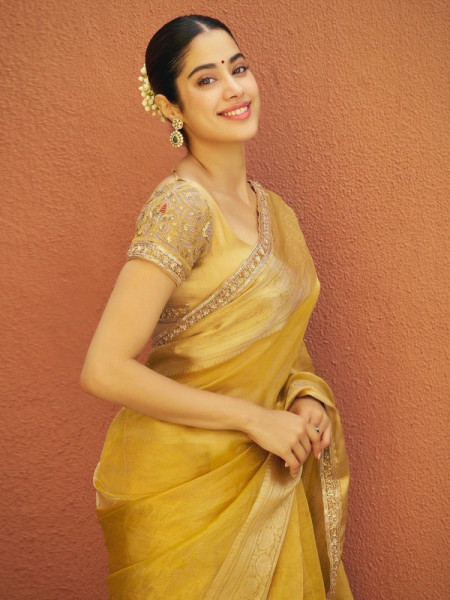 Jahnvi Mam Inspired Banarasi Tissue Silk Saree with Sequence Lace