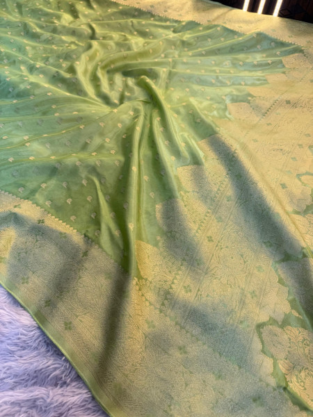 Pure Viscose Crape Silk Saree with Banarasi Zari Richpallu