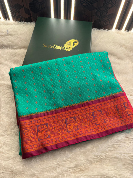Banarasi Satin Silk Tanchoi Dual Tone Copper Zari Saree