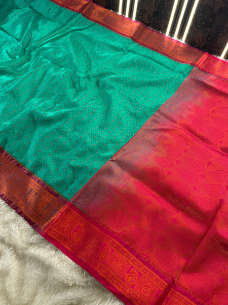 Banarasi Satin Silk Tanchoi Dual Tone Copper Zari Saree