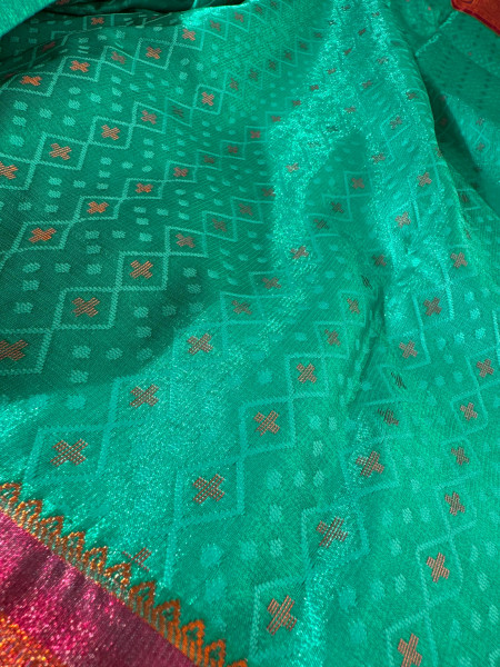 Banarasi Satin Silk Tanchoi Dual Tone Copper Zari Saree