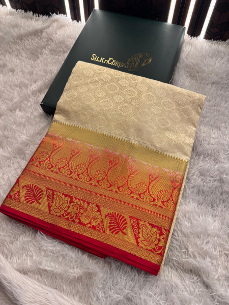 Banarasi Soft Silk Ethnic Motifs Weaving Design with Zari Border