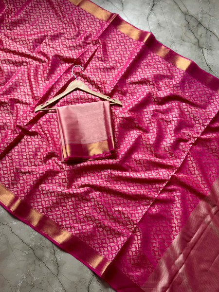Tapsi Pannu Mam Reddish Pink Banarasi Soft Silk Saree