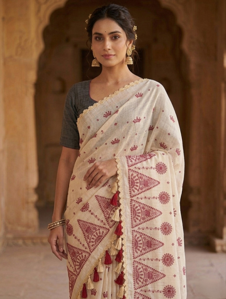 Image of Kota Doria Checks Resham Embroidery Saree with Resham Lace