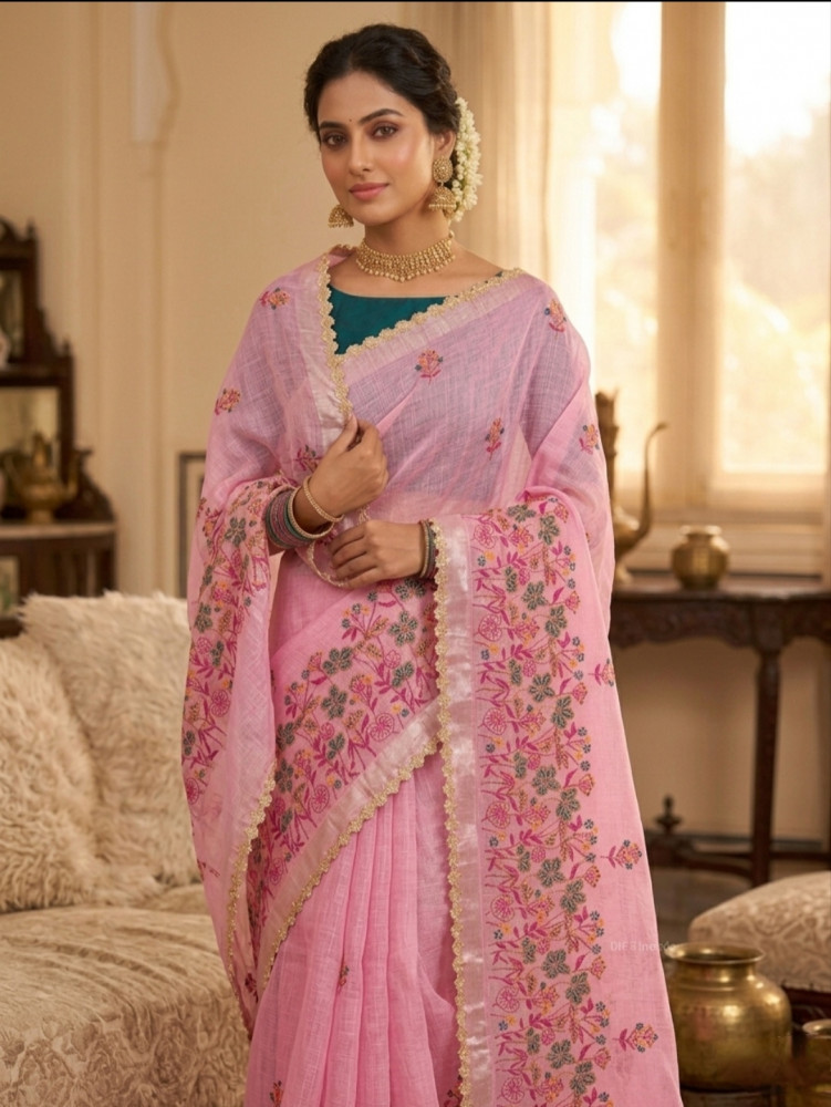 Image of Kota Doria Checks Resham Embroidery Saree with Resham Lace