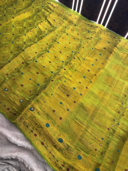 Banarasi Silk Saree With Zari and Meenakari Work
