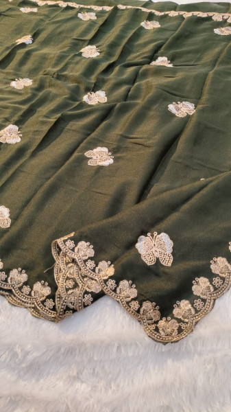 Banarasi Silk Saree With Zari and Meenakari Work
