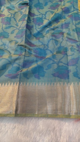 Banarasi Silk Saree With Zari and Meenakari Work