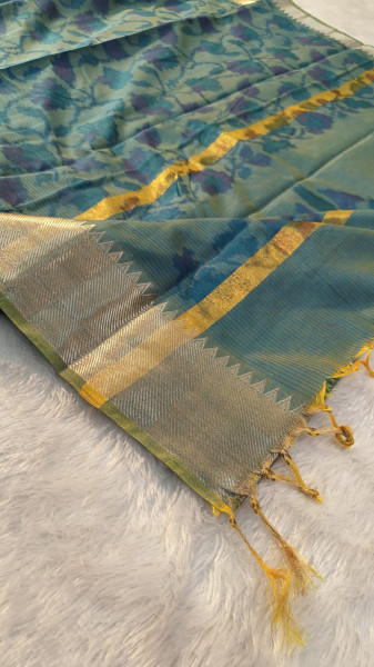 Banarasi Silk Saree With Zari and Meenakari Work
