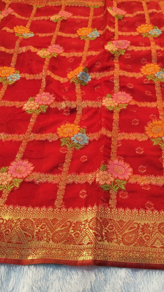 Banarasi Silk Saree With Zari and Meenakari Work
