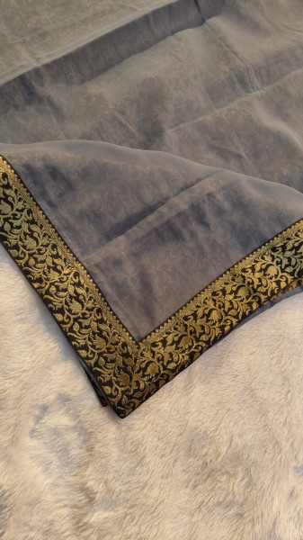 Banarasi Silk Saree With Zari and Meenakari Work
