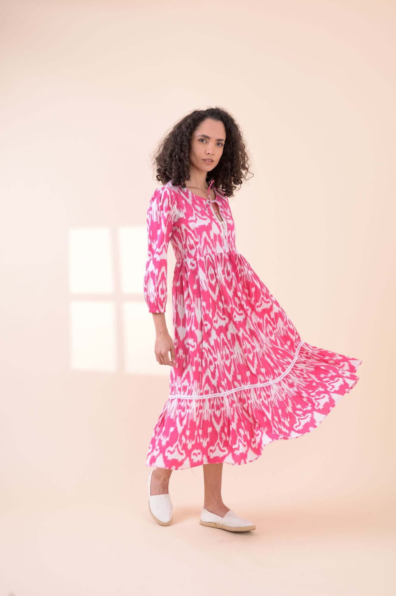 Mahale Dress Tribakat Pink