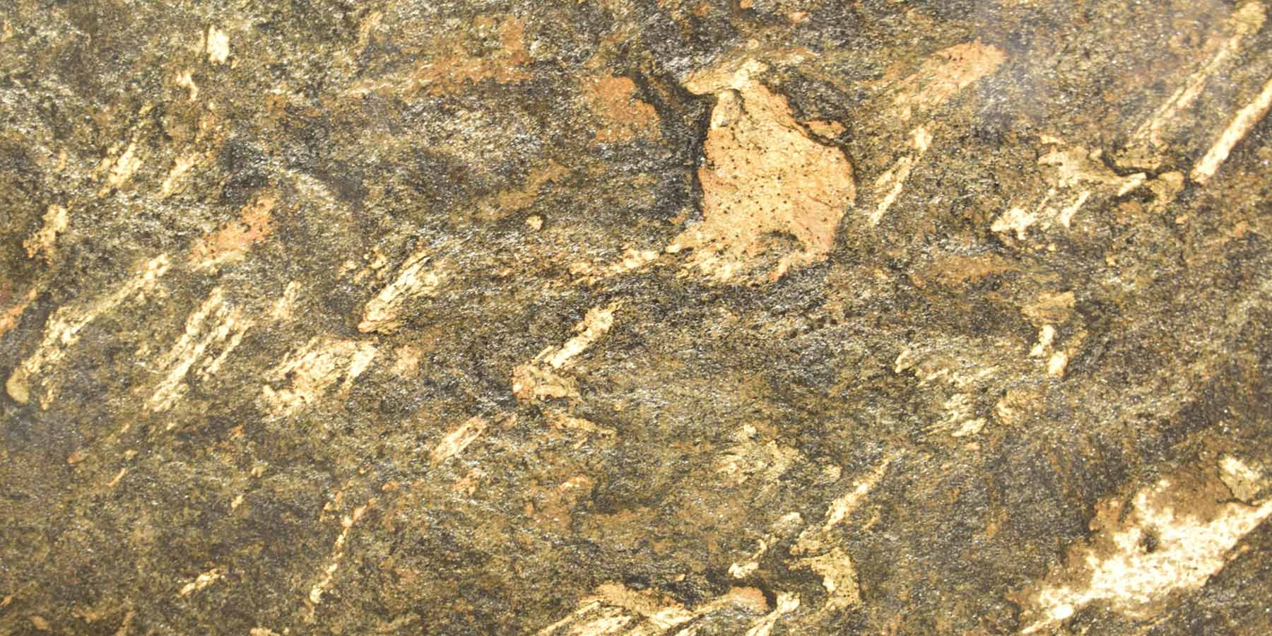 Saturnia Gold