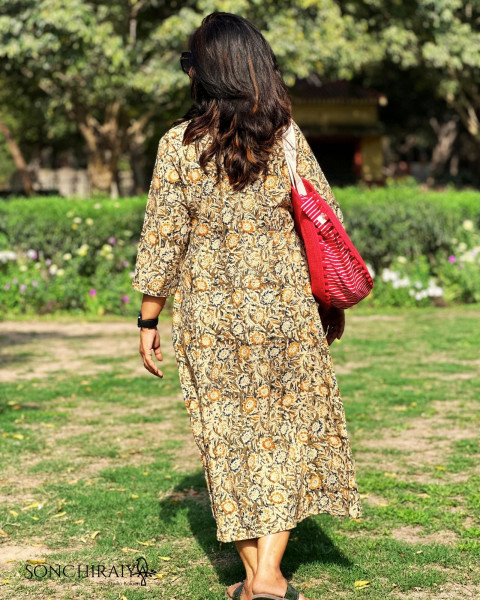 Charvi: Green Handloom Kalamkari Dress