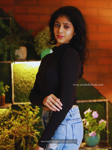 Full Sleeves Stretchable Blouse