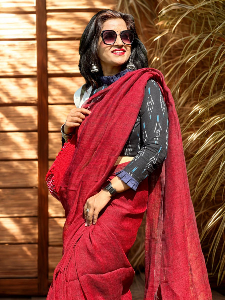 Pihu: Red Handwoven Linen Saree