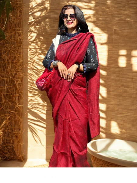 Pihu: Red Handwoven Linen Saree