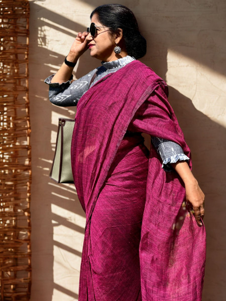 Priya: Fuchsia Handwoven Linen Saree