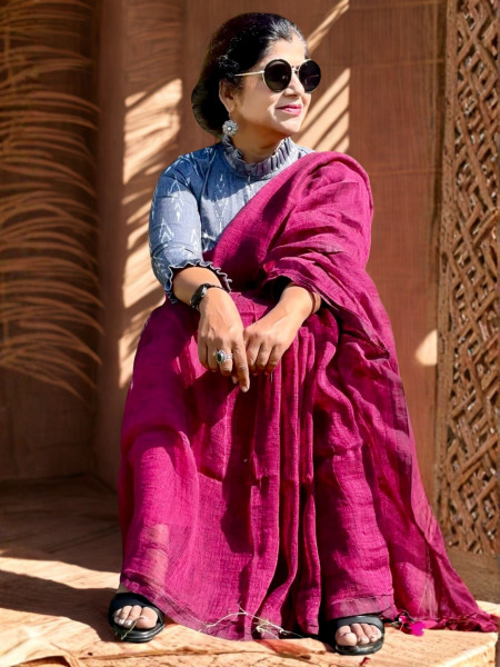 Priya: Fuchsia Handwoven Linen Saree