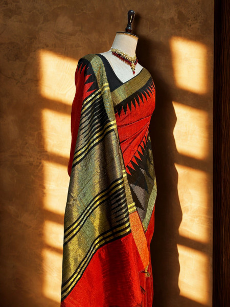 Mahira - Red Color Raw Silk Saree with Temple Border and Pallu