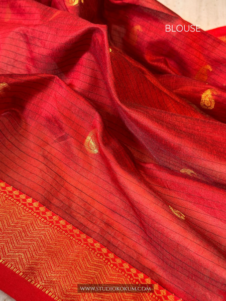 Aatika- Pure Cotton Saree in yellow with Exclusive Zari Border & Pallu