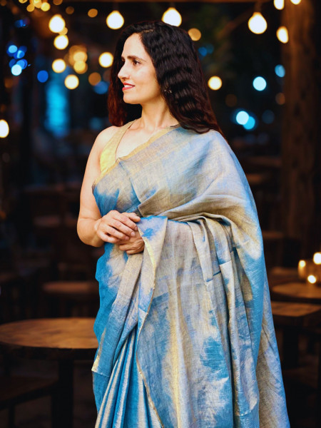 Vihank: Blue Linen Tissue Saree with Blouse Piece