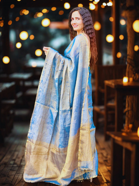 Vihank: Blue Linen Tissue Saree with Blouse Piece