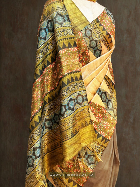 Dhriti : Beige color tussar silk saree with Kalamkari Border (With Blouse)