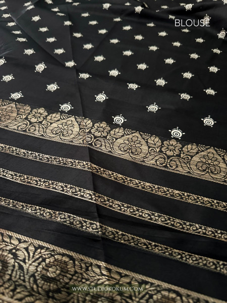 Medha - Black and White Figure Print Resham Border Soft Pattu Silk Saree With Blouse