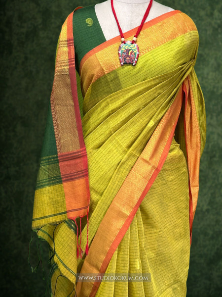Anvesha - Pure Cotton Saree in green with Exclusive Zari Border & Pallu
