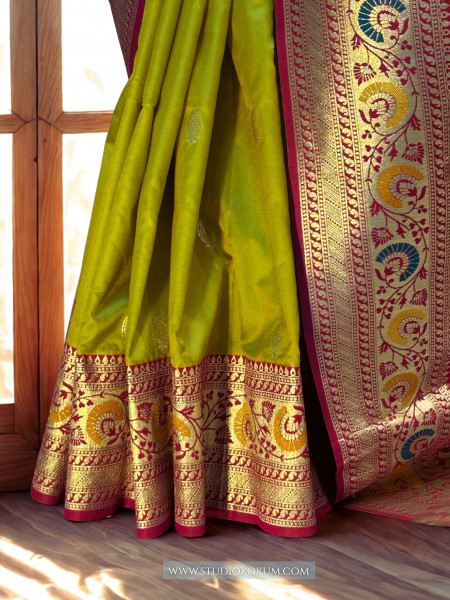 Leela : Green MEENAKARI BANARASI SILK SARI