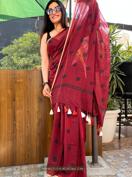 Kentucky Kiss - Pure Mul Polka Dots Saree in Maroon Colour