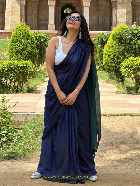 Deep Water Coral : Green Blue Cotton Plain Saree With Tassels