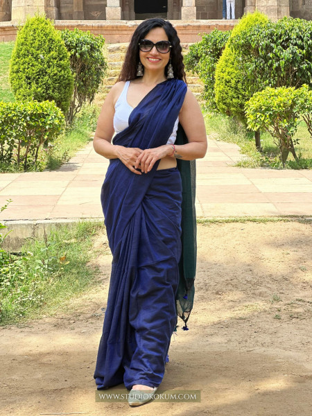 Deep Water Coral : Green Blue Cotton Plain Saree With Tassels