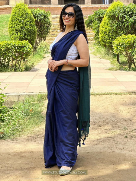 Deep Water Coral : Green Blue Cotton Plain Saree With Tassels