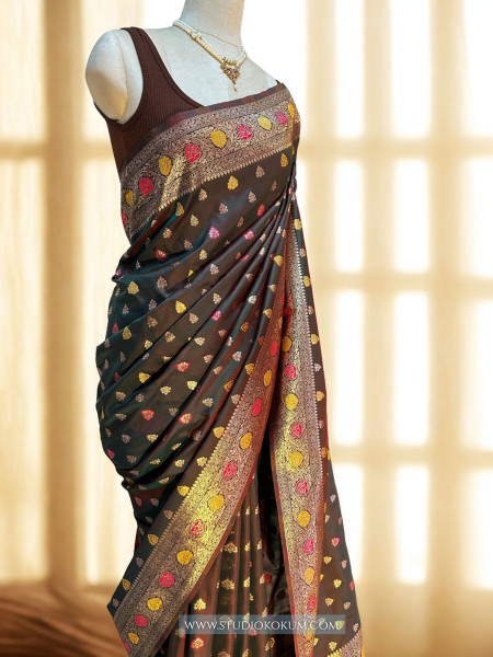 Mallika : DUAL TONE BROWN MEENAKARI BANARASI SILK SARI