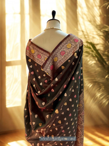 Mallika : DUAL TONE BROWN MEENAKARI BANARASI SILK SARI