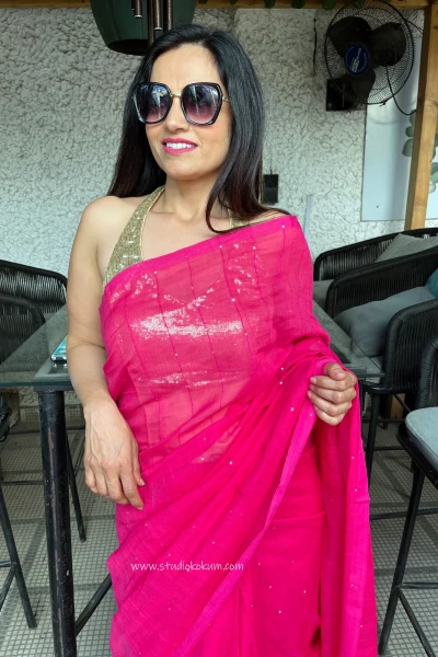 Cherry Bomb: Pure Mul Cotton Saree with Sequins in Hot Pink Colour